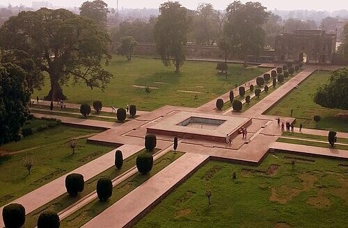 Chahar Bagh Commercial 10 Marla